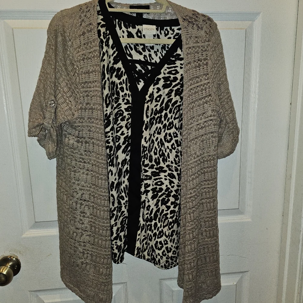 Chico's cold Shoulder lightweight leopard blouse medium or large sz2 chico chart - Picture 5 of 5